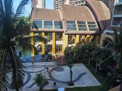 -三亚湾海居铂尔曼度假酒店