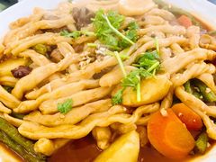 排骨豆角焖卷子-遇见小院—虹鳟鱼•农家菜(怀柔店)
