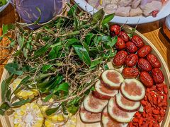 -鹏鹏虾庄·创新土鸡火锅(坪山高铁站店)