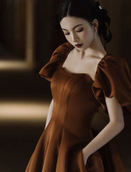 -莫小姐婚纱