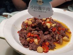 小炒黄牛肉-佬麻雀·剁椒鱼头(京基KK One店)