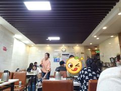 大堂-胡须佬鸡煲四季火锅(龙珠大道店)