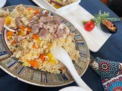 碎肉手抓饭-伊带伊路新疆美食府(呼家楼店)