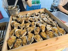 -四囍码头海鲜烧烤自助火锅(外滩南京东路悦荟广场店)