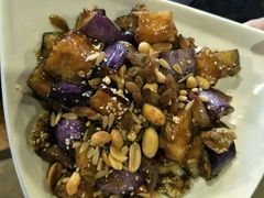-东口码头·烧鸽子·鱼头泡饼·地方菜(金鹰悦城店)