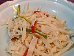 青椒炒甜笋-老滇山寨•云南特色菜•地方菜•民族风情歌舞表演(金碧店)