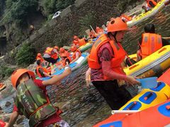 -安吉龙王山峡谷漂流