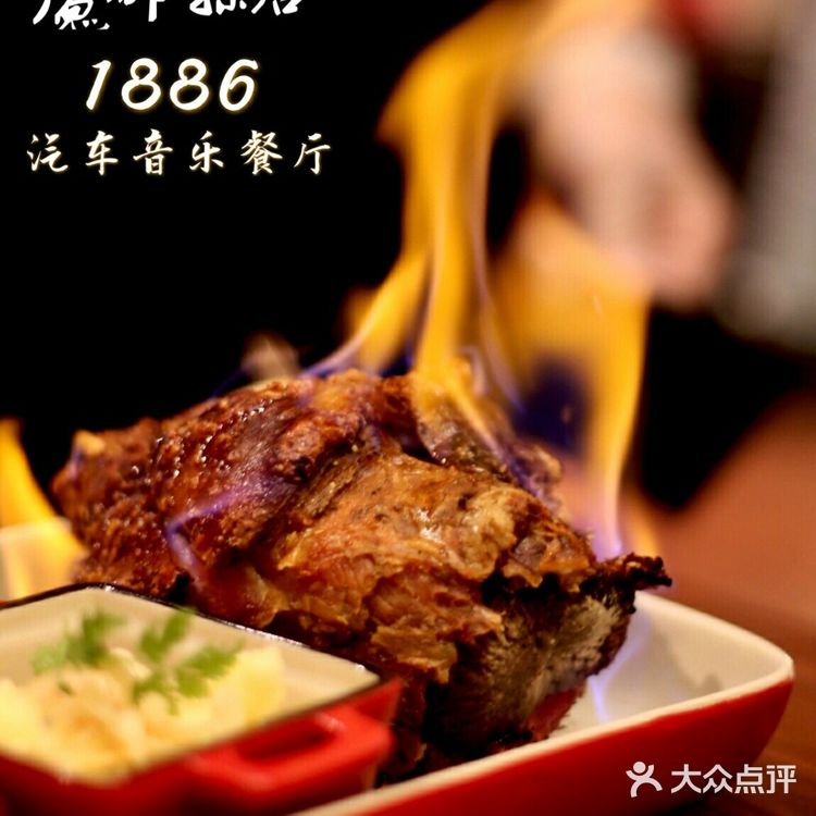 居然用宾利做装饰品?这家汽车餐厅真有料!