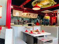 大堂-蜀滋香鲜鱼美蛙火锅(339店)