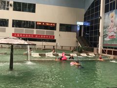 -龙脉温泉室内游泳馆