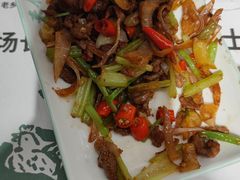 -老乡鸡(上海白玉兰广场店)