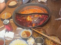 -萍姐火锅·公路夜市(武汉首店)