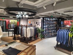 -BRANS PORO布朗斯伯勒西装高级定制·瑞璞西装(金陵店)