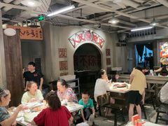 -红九格老火锅(三峡广场店)