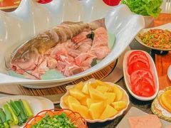 -老刘生态大鱼坊铁锅炖鱼(赛马场店)