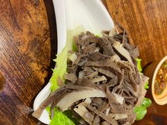 -亮欢寨酸汤鱼(沙冲路店)