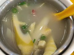 腌笃鲜汤-小杨生煎(香港名都店)