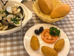 葡式炸马介休球-船屋葡国餐厅