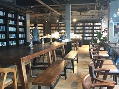 大堂-阅西安新华书店(翠华南路店)