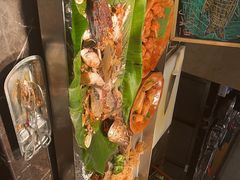 -广州万富希尔顿酒店·感趣自助餐厅·金秋蟹宴生蚝海鲜刺身