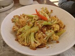 -渔语鱼新川菜Bistro(万象天地店)