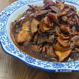 土菜馆就要找这种藏在巷子里的