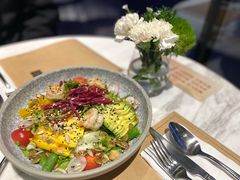 鲜虾牛油果青芒沙拉-乔泰勒JOETYLER西餐厅(曲江店)