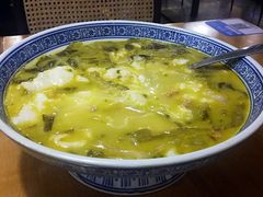 豆香酸菜鱼-徽湘园和马路串串火锅