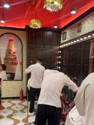 -东方先生国潮男士理发馆