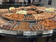 -Laderach 莱德拉(上海环贸iapm店)