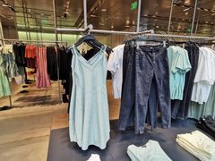 -URBAN REVIVO(深圳华润万象天地店)