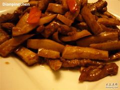 杏鲍菇炒牛柳之近照-海天一色海景自助餐厅(西港花园店)