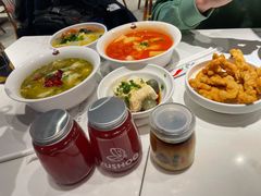 -渝是乎酸菜鱼·川渝小炒(新世界百货望京店)