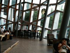 大堂-星巴克臻选(宁波天一广场店)
