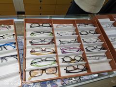 -广州宝岛眼镜武汉和光眼镜市场西区店