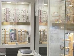 -朱师傅眼镜·蔡司·依视路·尼康(市先进店)