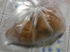 -红宝石·鲜奶小方·海派西点房(莘庄龙之梦店)