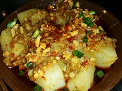 小土豆-巴四老城区炭火蛙锅(张江店)