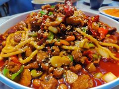 拜格里格辣子鸡-欧提汗·新疆餐厅·清真(银都路店)