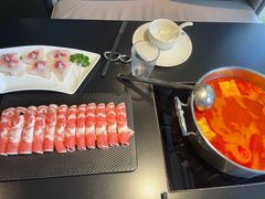 -鲜入唯煮·港式海鲜牛肉火锅(金宝街店)