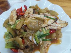 -黄记四更烤乳猪店