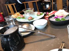 -捞王锅物料理(上海世茂广场店)