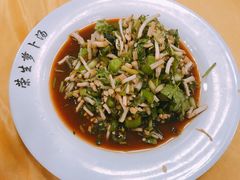 凉拌折耳根-荣生萝卜汤饭店
