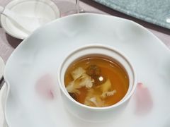 -景月阁空中食府(希尔顿酒店)