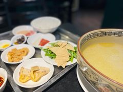 蒙自过桥米线-南蛮子(进贤路店)