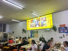 大堂-津品味小吃(大学湾店)