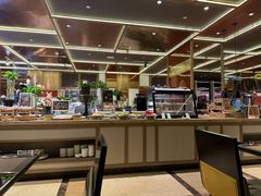 -大中华希尔顿酒店-念自助餐·嗨啤·小龙虾