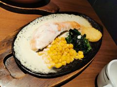 奶油菠菜烤三文鱼-萨莉亚意式餐厅(杭州西溪龙湖天街店)