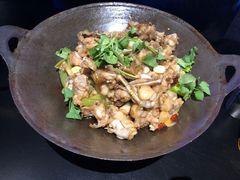 -西街夜油条·麻团包乌饭