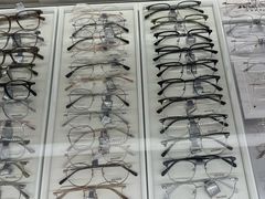 -华彬眼镜专业渐进配镜(潘家园店)